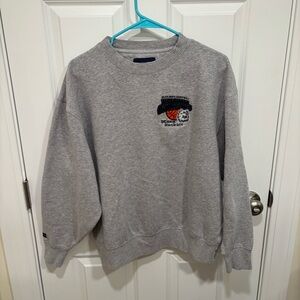 Jansport NCAA UConn Huskies 2011 National Champions Crewneck Sweatshirt Womens L